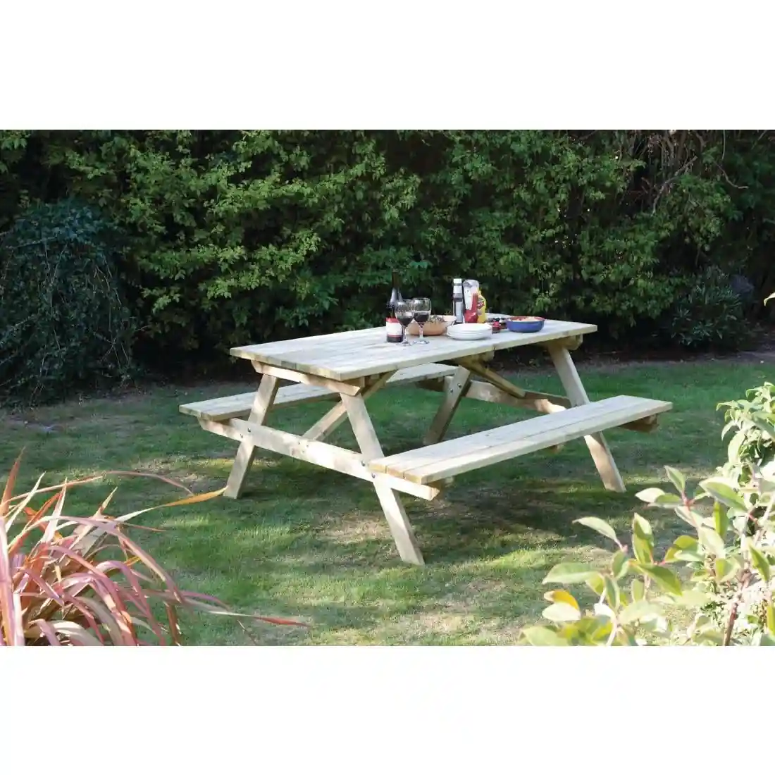 Rowlinson Wooden Picnic Bench 5ft - Image 4