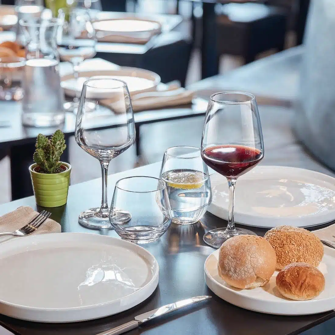 Arcoroc Vina Juliette Wine Glasses 400ml (24 Pack) - Image 5