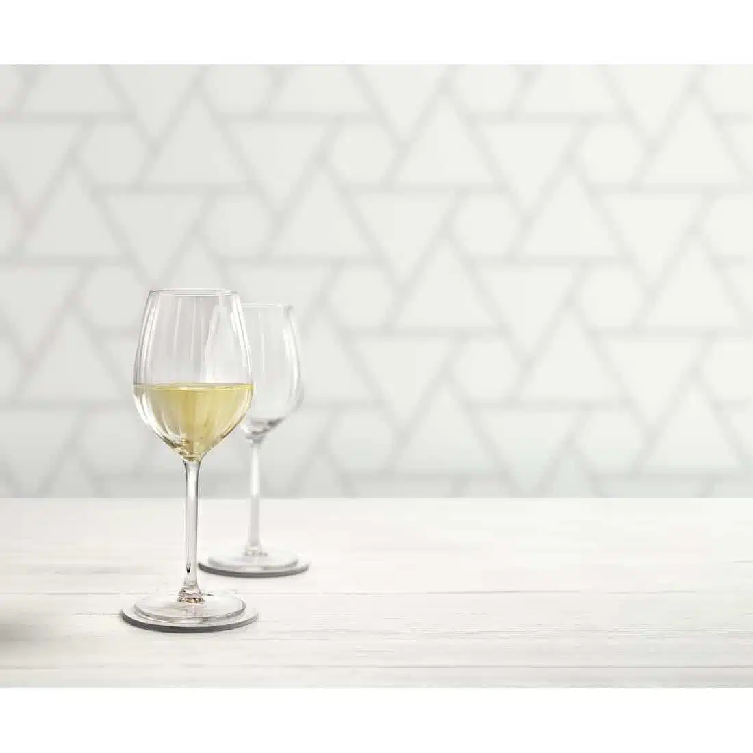 Royal Leerdam Adora Wine Glasses 380ml/13.25oz (Pack of 6) - Image 2