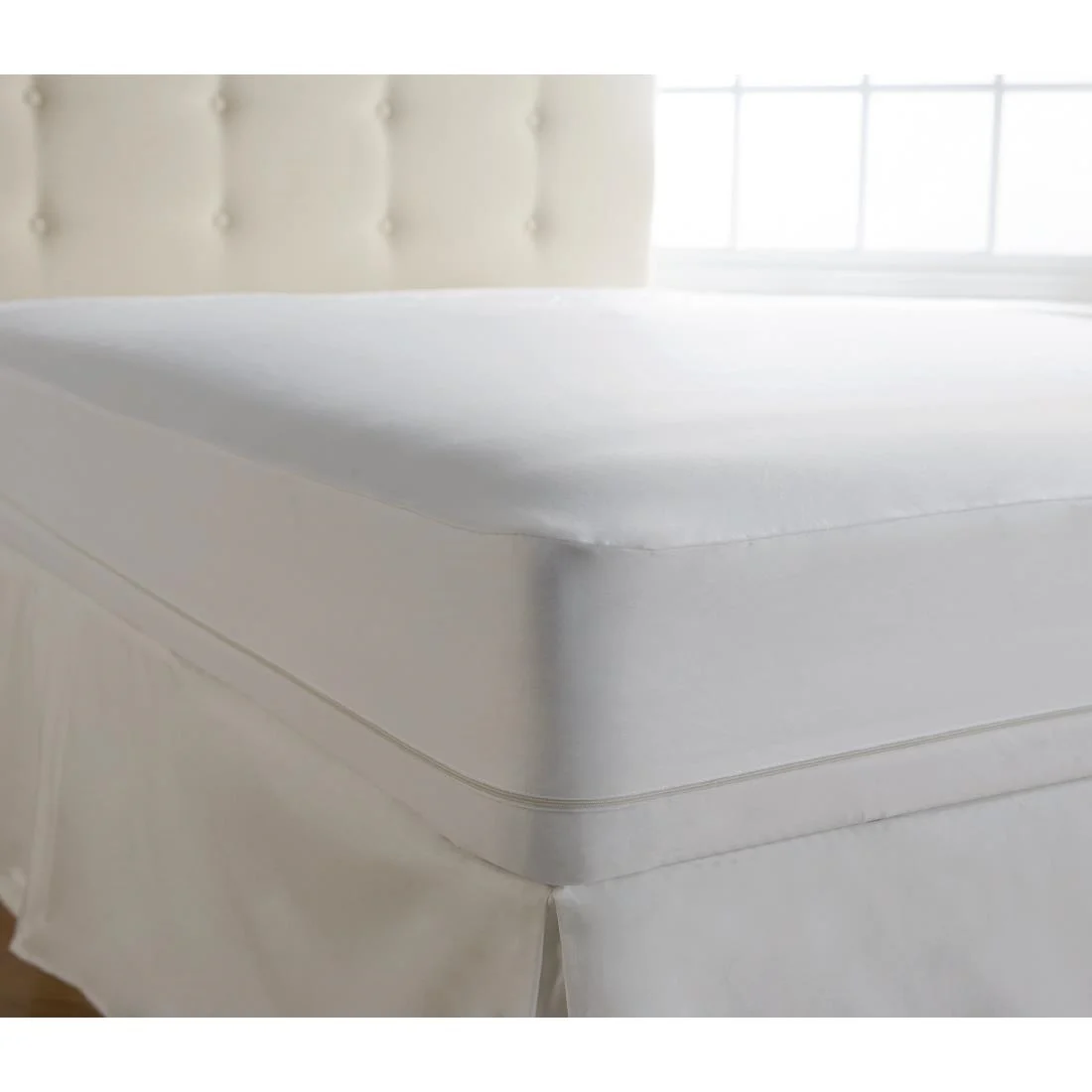 Mitre Comfort Allerzip Smooth Mattress Protector Single