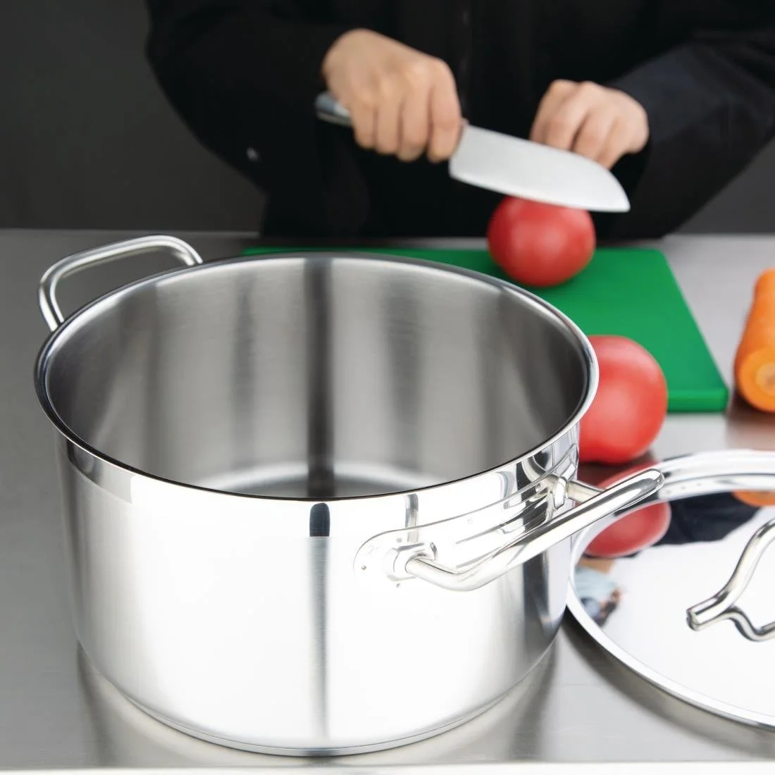 Nisbets Essentials Stainless Steel Stew Pot with Lid 24cm - Image 5