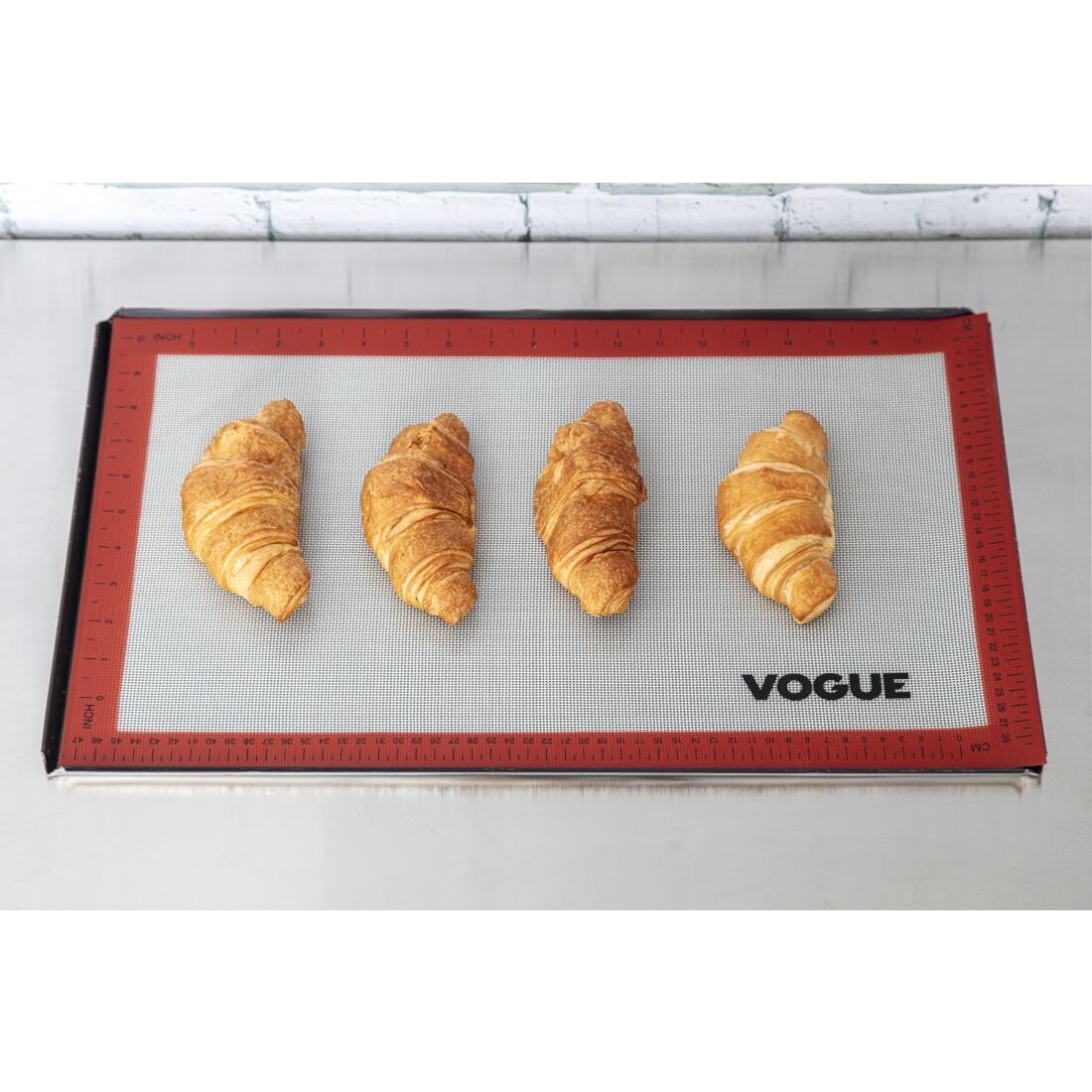 Vogue Non-Stick Baking Mat 31.5x52cm