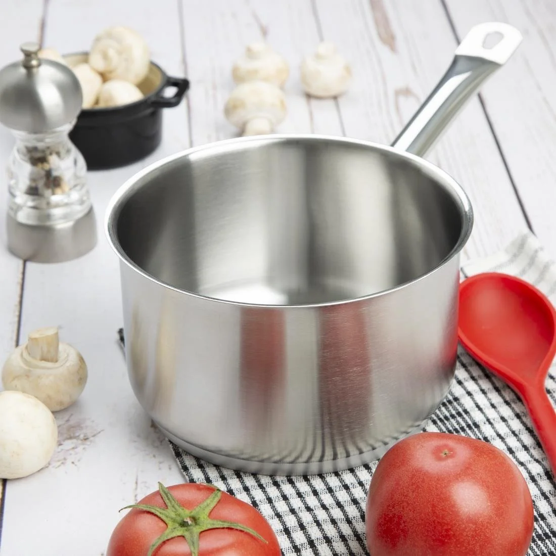 Vogue Stainless Steel Saucepan 18cm - Image 7