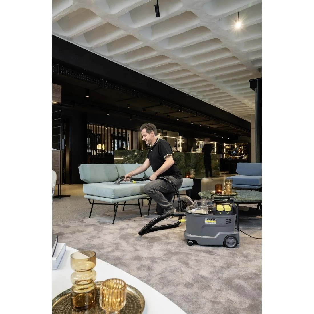 Karcher Spray Extraction Cleaner Puzzi 8/1 C - Image 3