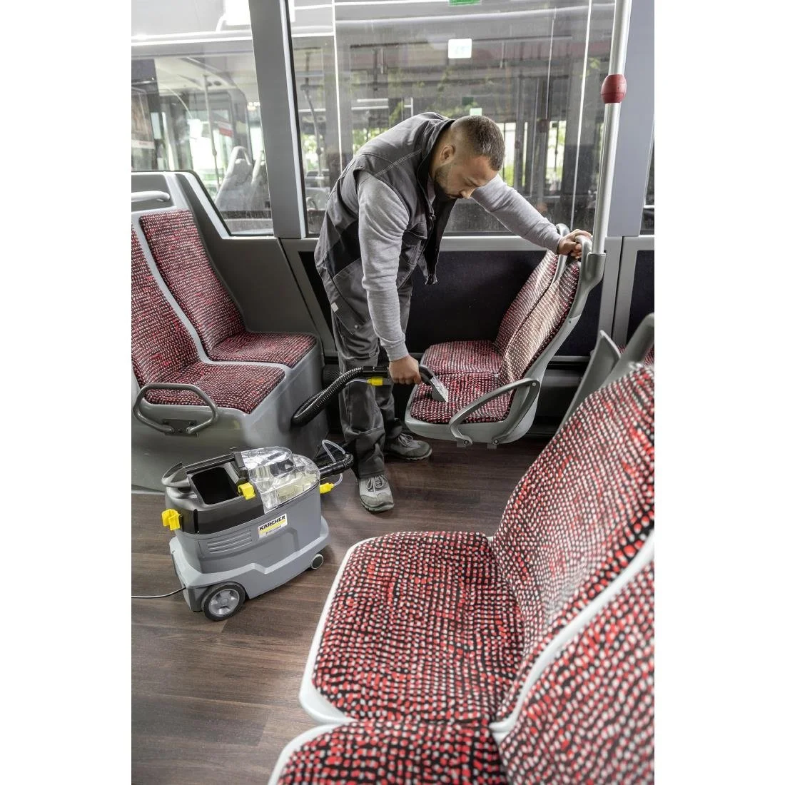 Karcher Spray Extraction Cleaner Puzzi 8/1 C - Image 6