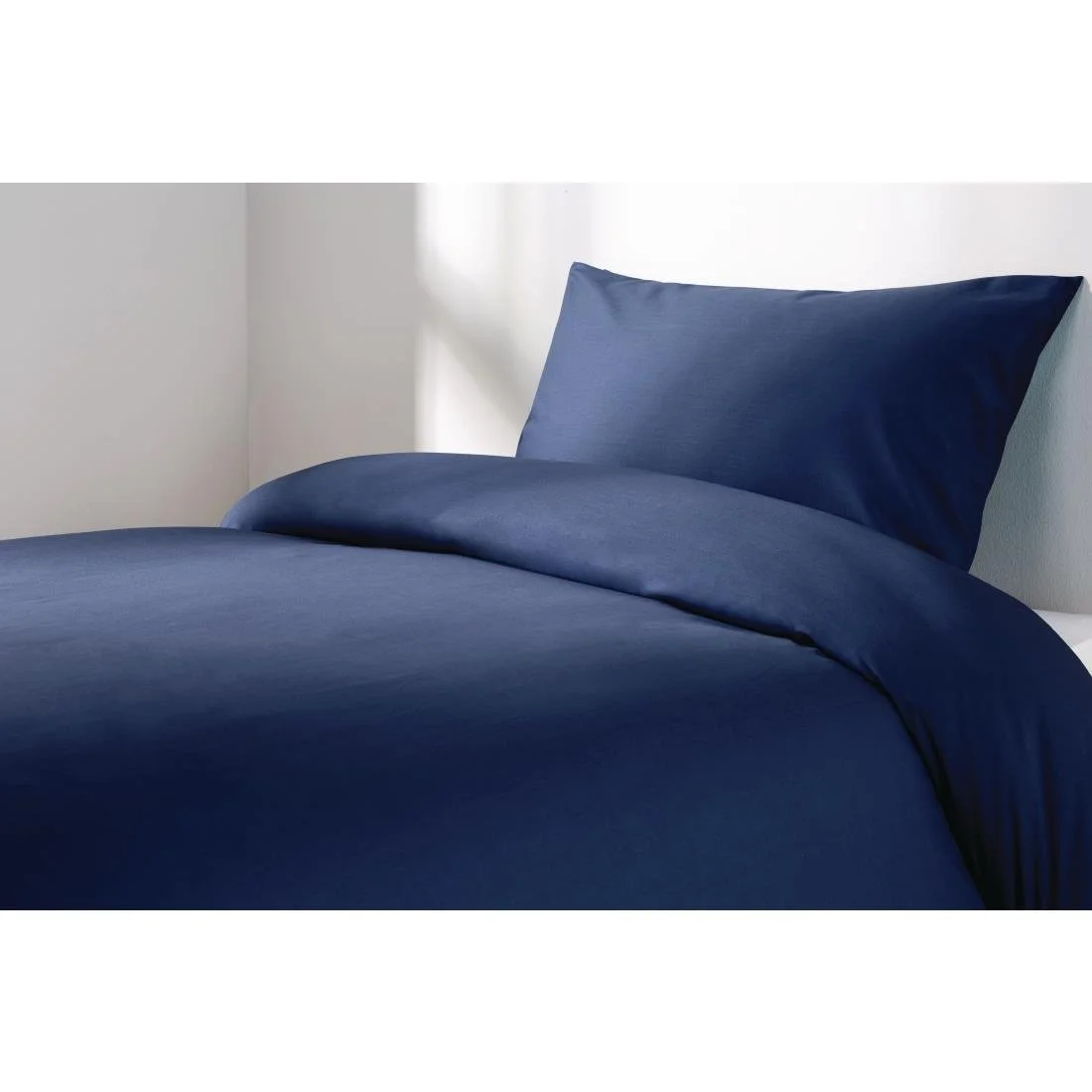 Mitre Essentials Spectrum Bedding Set Navy - Image 2