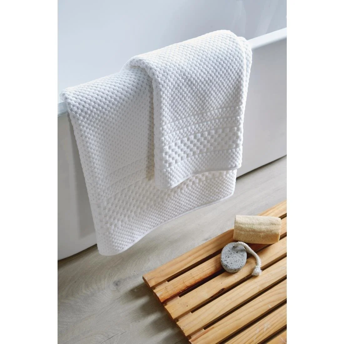 Mitre Heritage Chequers Towels - Image 4