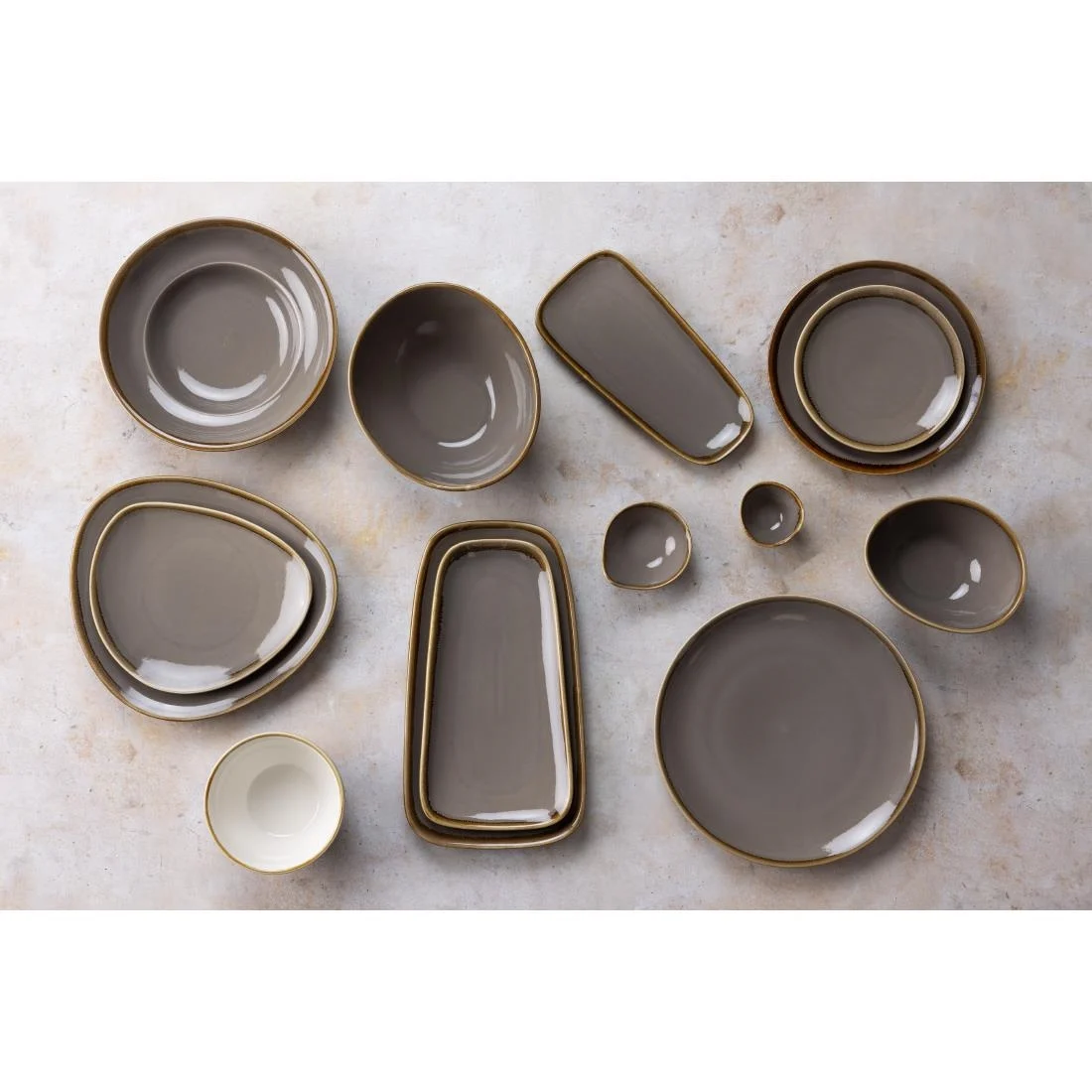 Olympia Kiln Round Coupe Plate Smoke 230mm