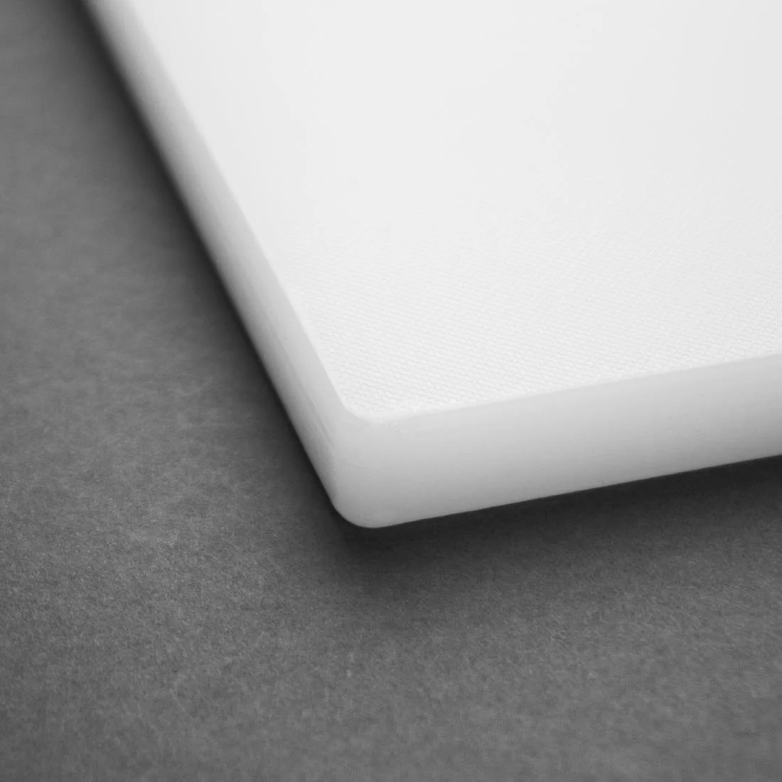 Hygiplas Extra Thick Low Density White Chopping Board - Image 6