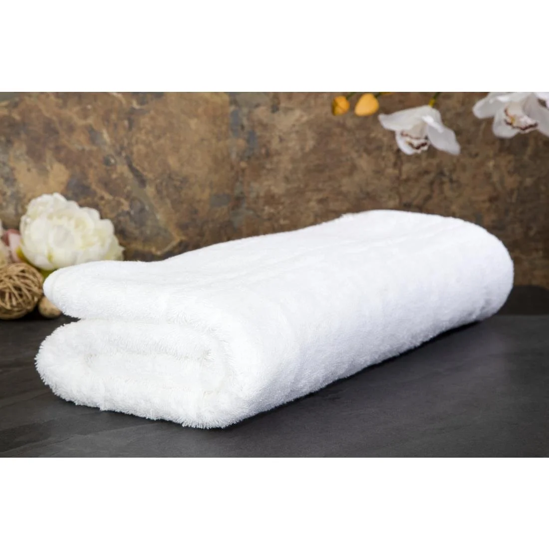 EcoKnit Bath Sheet White, 650gsm - Image 1