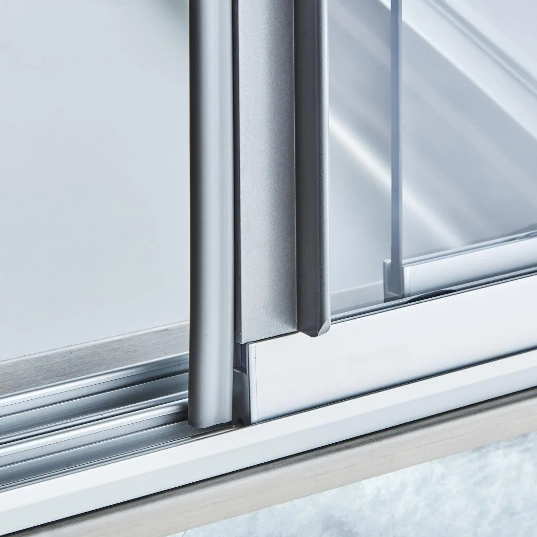 Cossiga Linear Series Drop-in Bain Marie w/Square Glass Assisted Service - Image 3