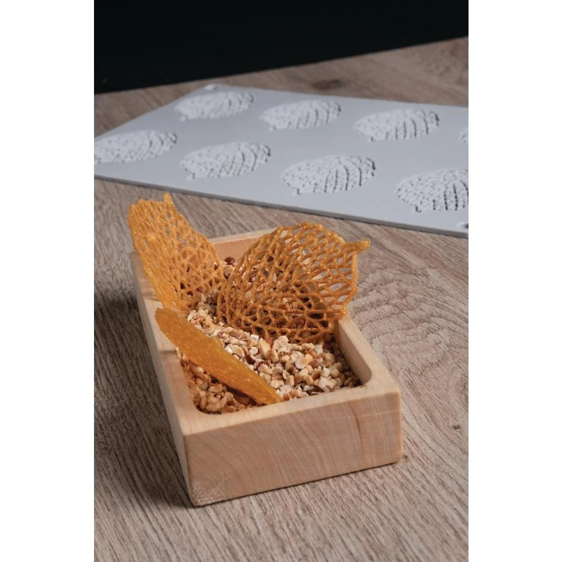 Pavoni Silicone Leaf Mould 300x200mm - Image 3
