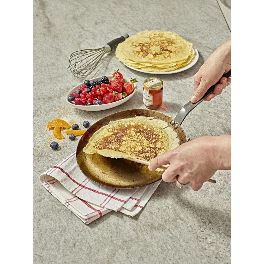 De Buyer Mineral B Steel Round Pancake Pan 30cm - Image 4