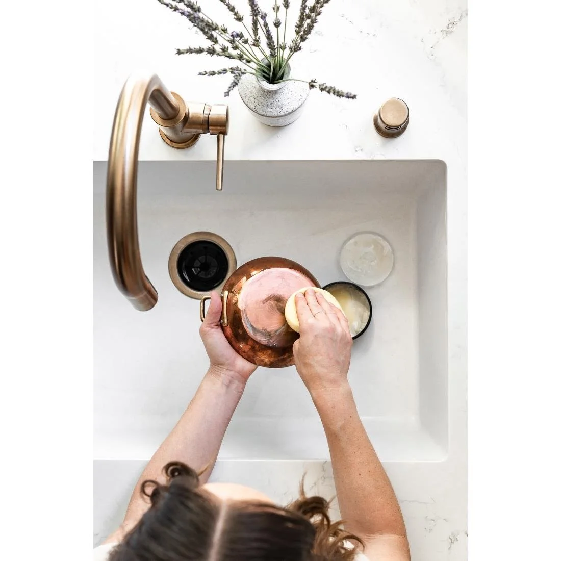 De Buyer Inocuivre Round Dish with Brass Handles 12cm - Image 5