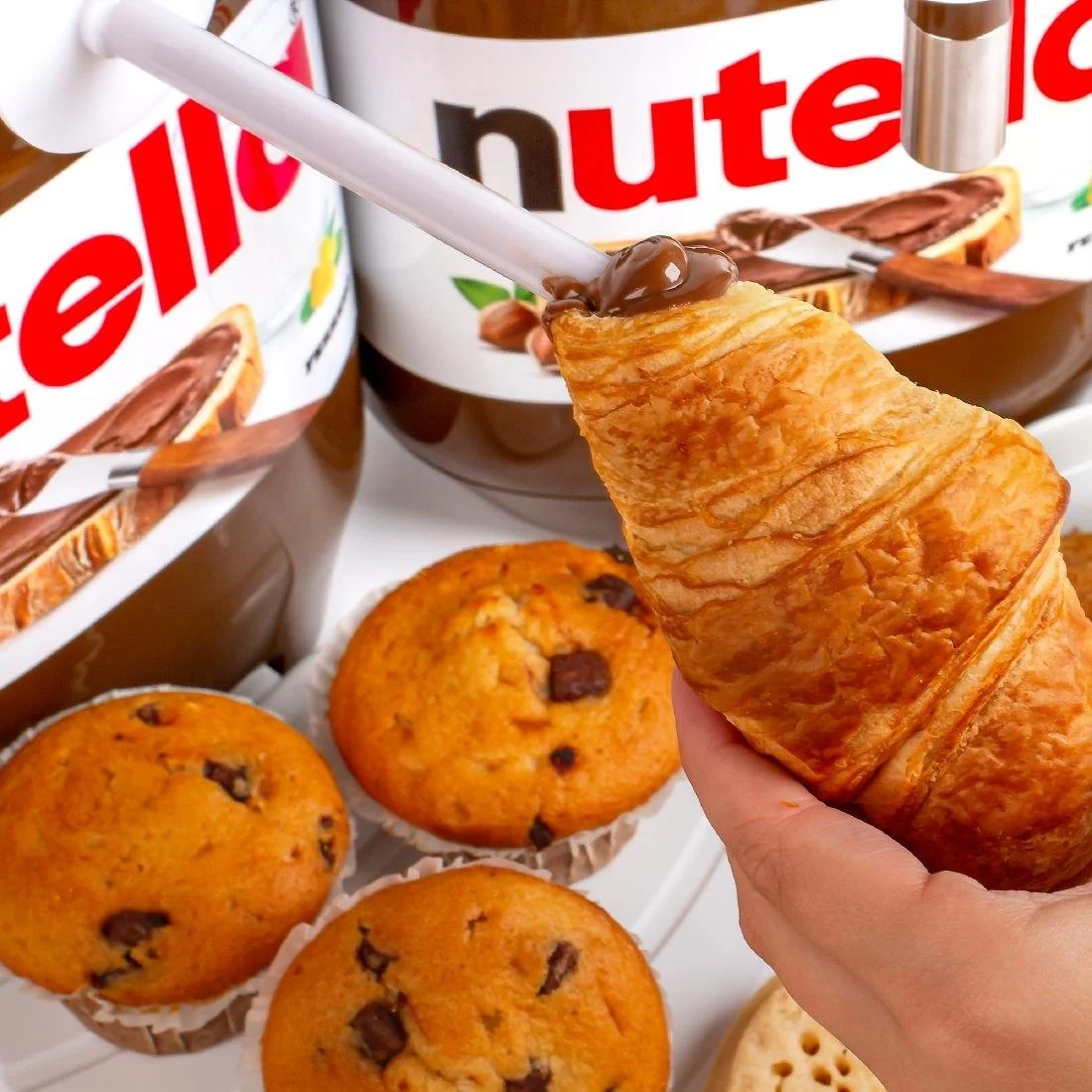 Nutella Heated Dispenser with Manual Pump - Image 2