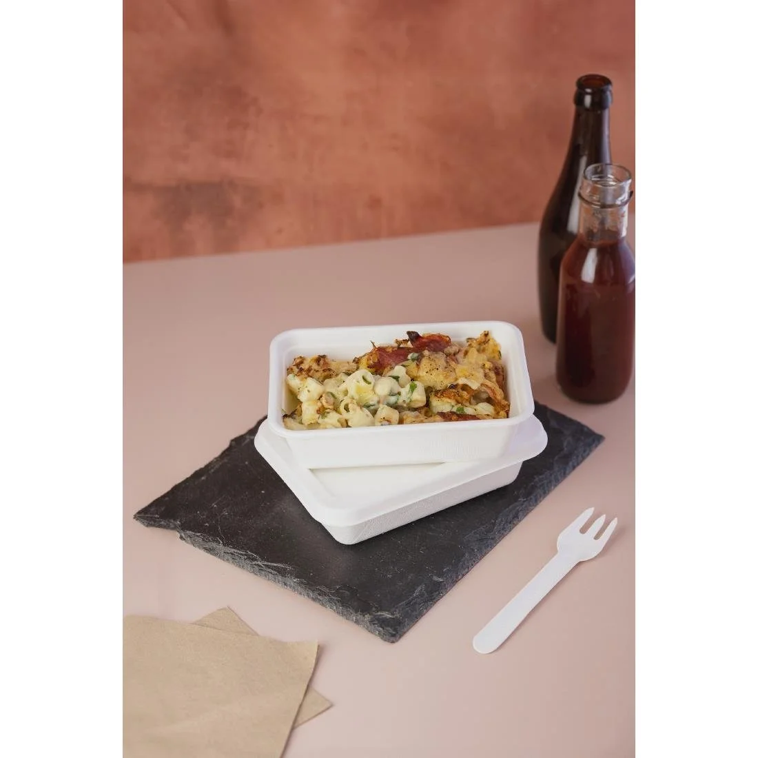 Vegware Nourish Moulded Fibre Takeaway Trays 500ml (500 Pack) - Image 2