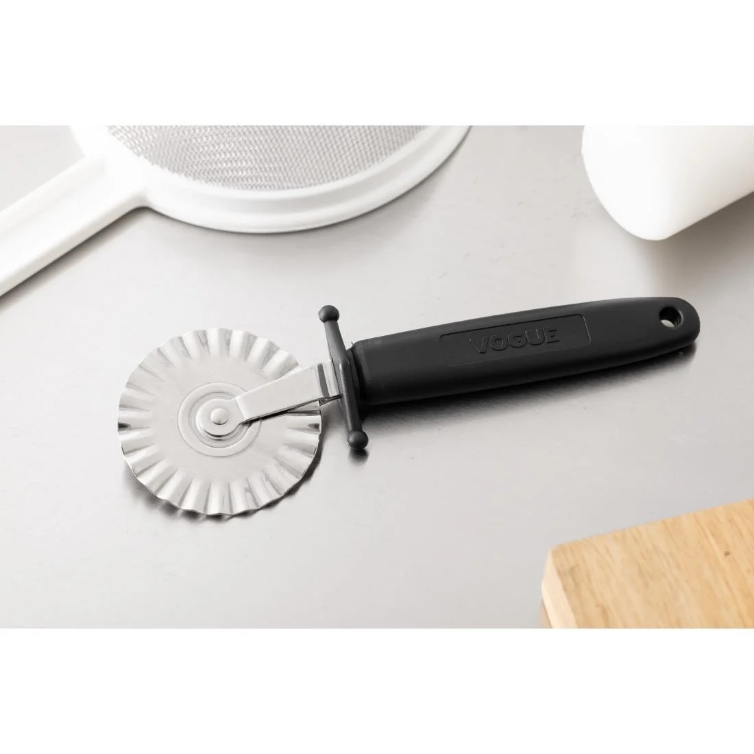 Vogue Dough Cutter - Image 8