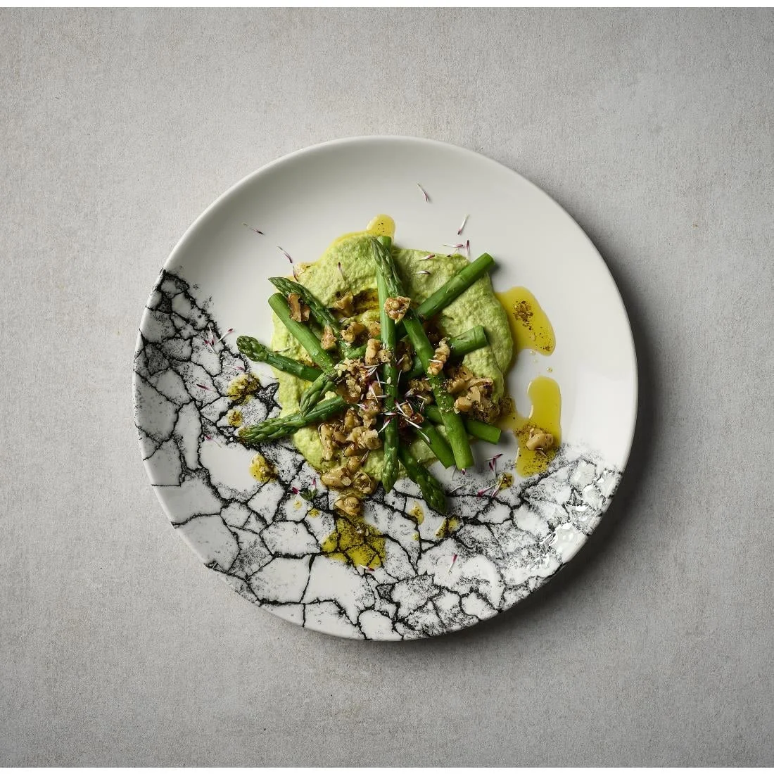 Churchill Kintsugi Accents Evolve Coupe Plates Quartz Black 260mm (12 Pack) - Image 2