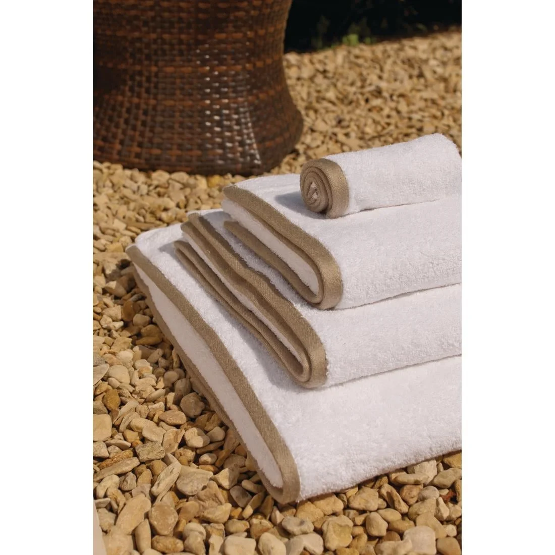 Mitre Heritage Ambassador Bath Mat White with Taupe Border - Image 2