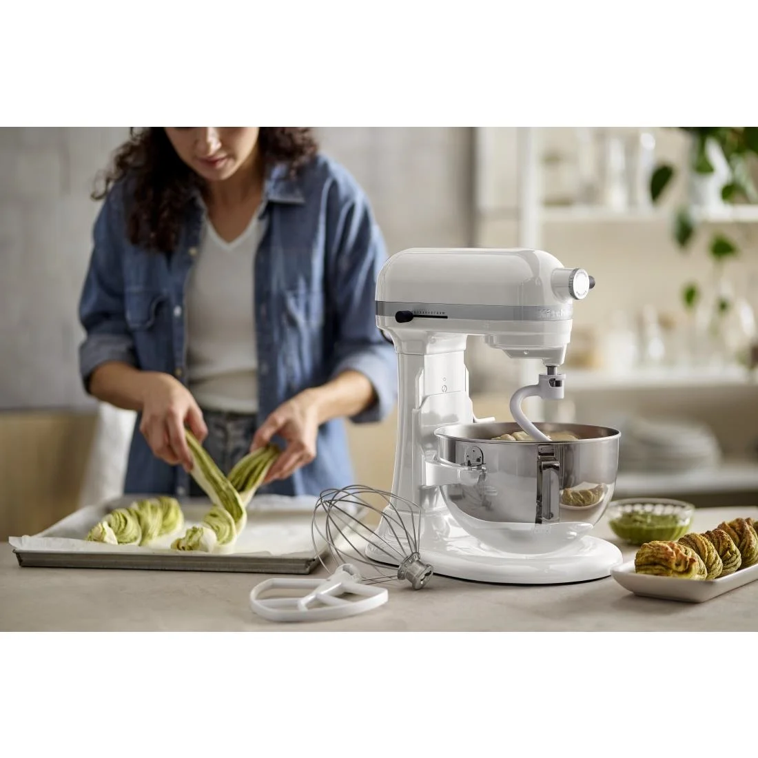 KitchenAid Heavy Duty Stand Mixer 5.2Ltr White - Image 5